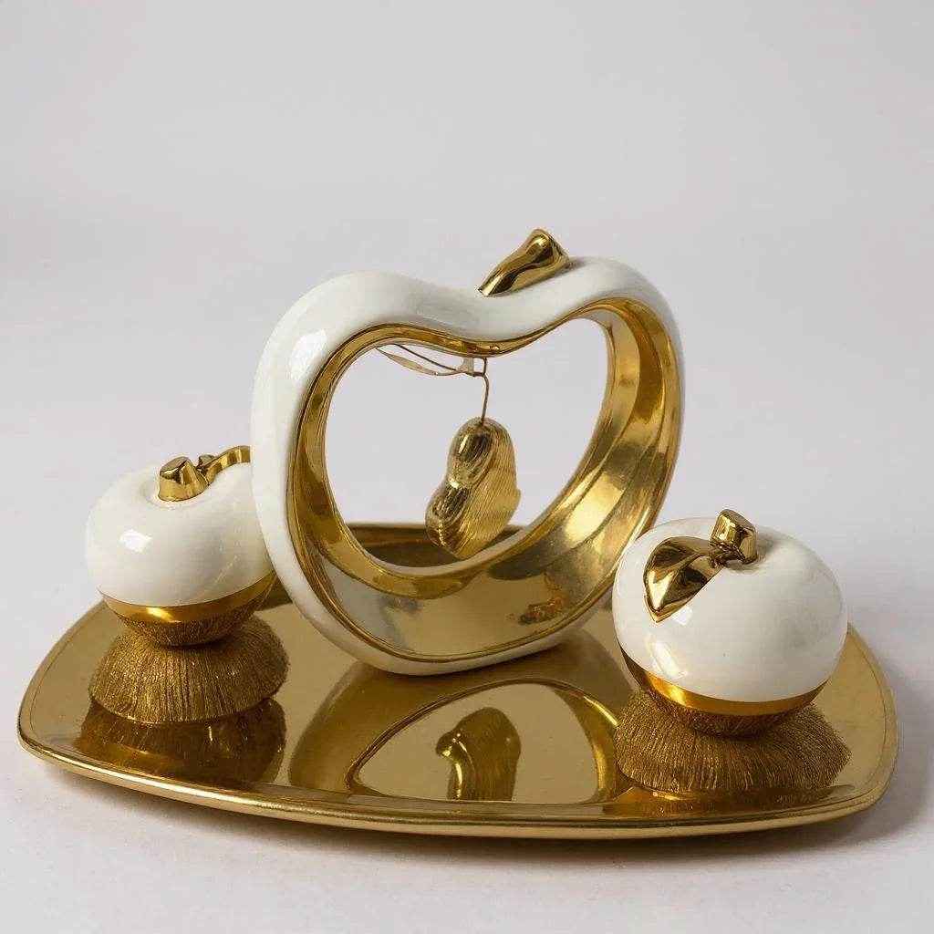 Conjunto Decorativo com Maçãs e Coração Dourado Branco Alidolado - Alidolado