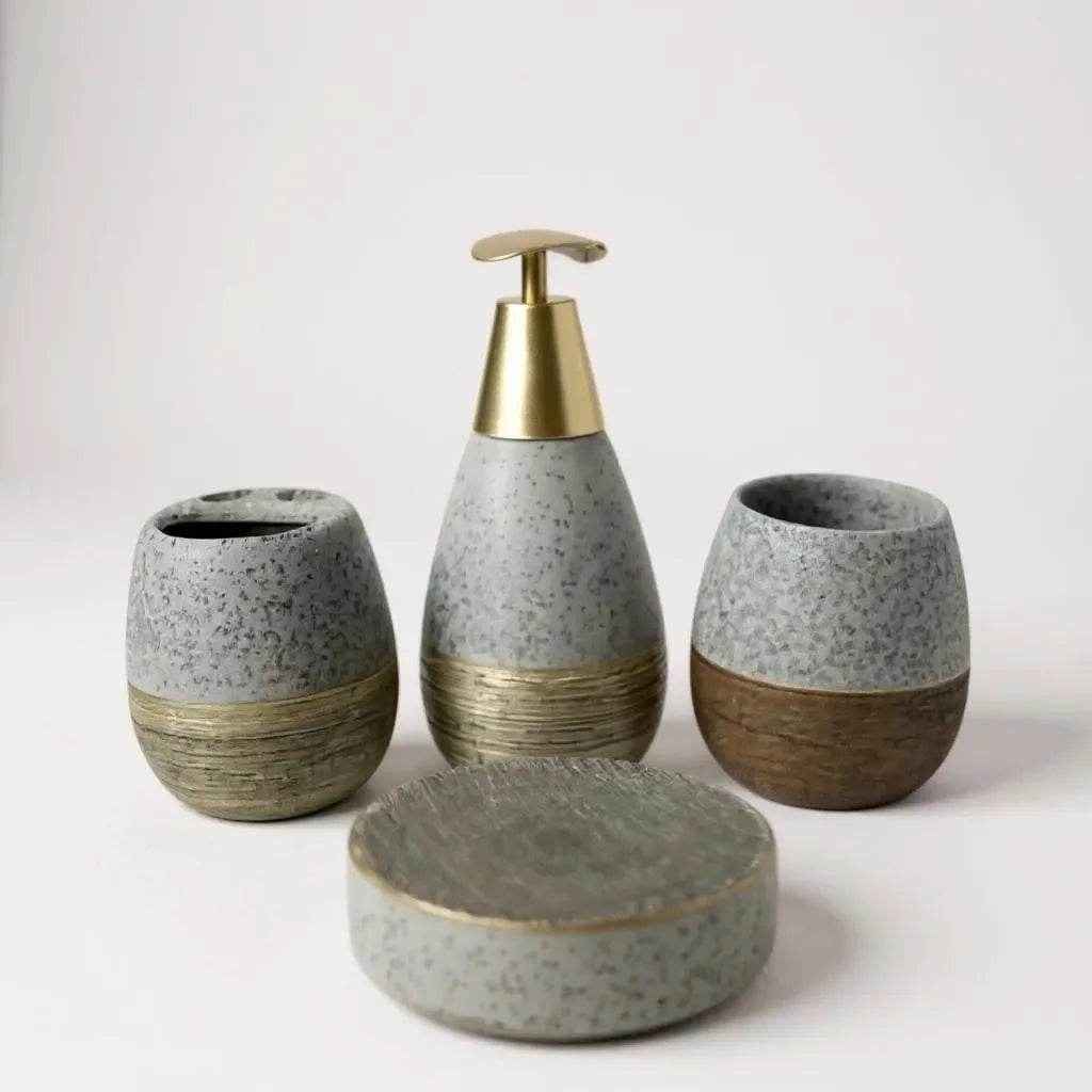 Conjunto de Banheiro Cerâmica Preto com Marrom Alidolado