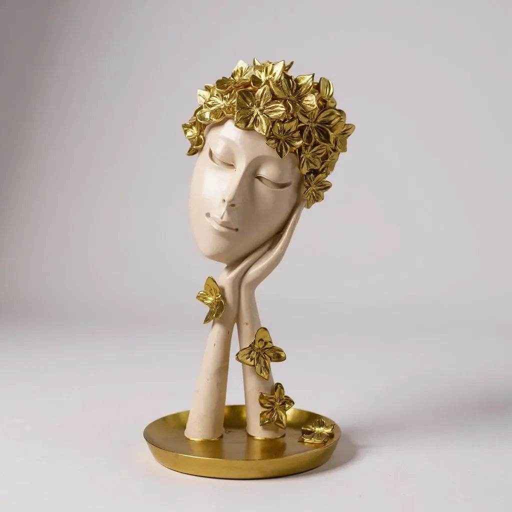 Escultura de Resina Flores e Borboletas Branco Alidolado - Alidolado