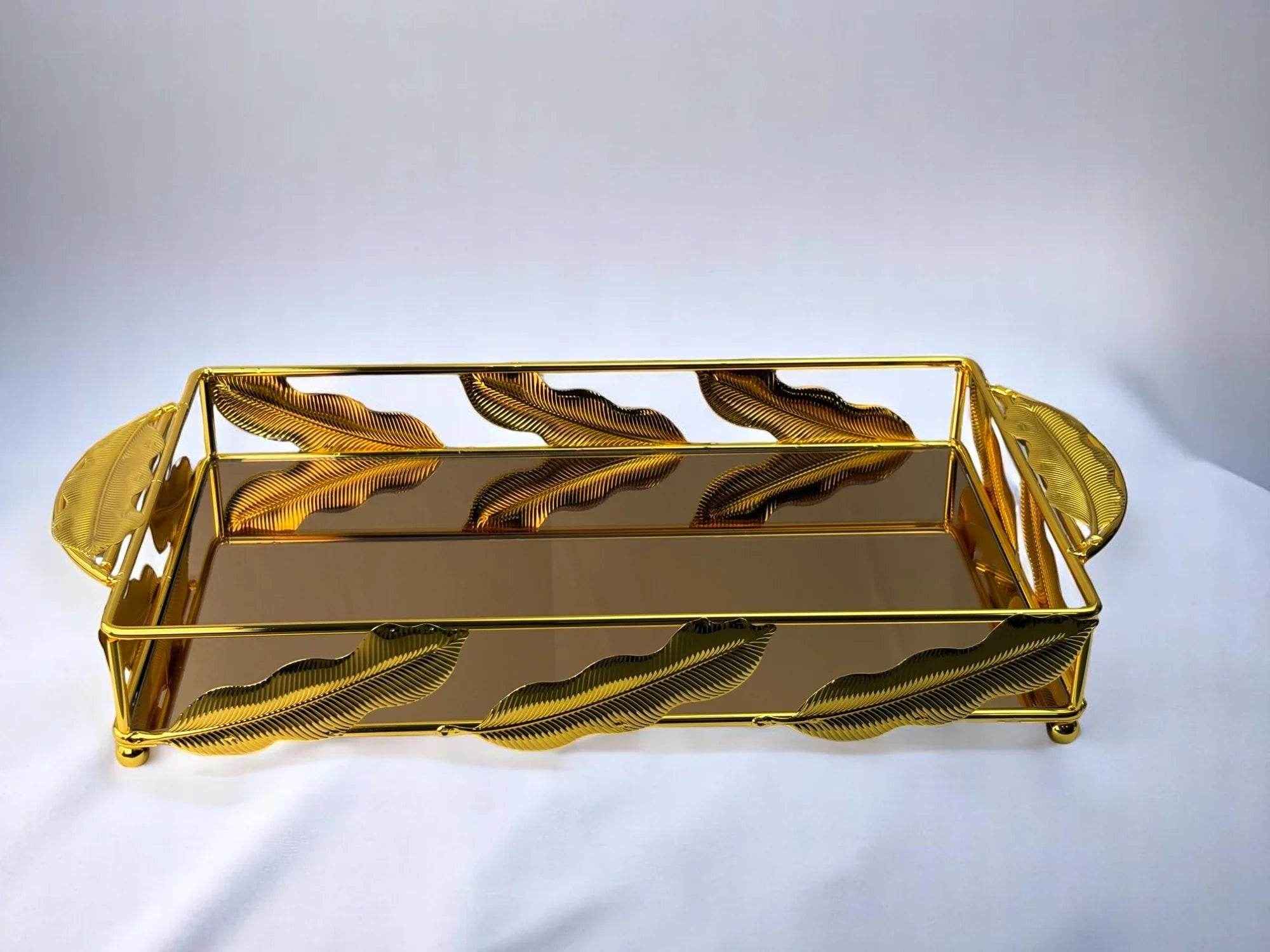 Bandeja de Vidro com Acabamento Dourado Luxo