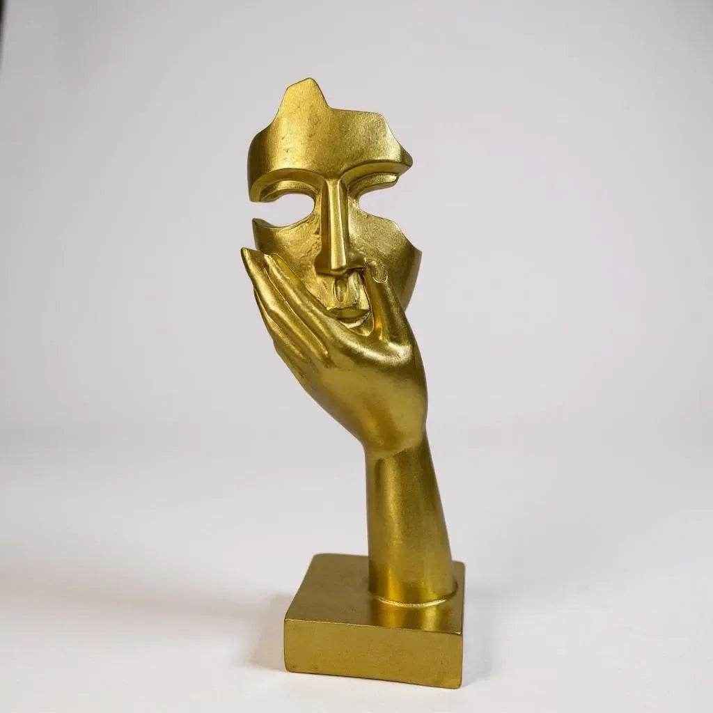 Escultura de Resina Silêncio Dourado Alidolado - Alidolado