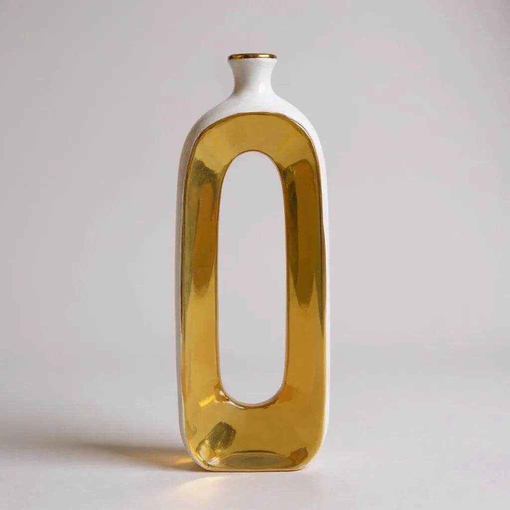 Vaso com Abertura Oval e Detalhes Dourados Alidolado