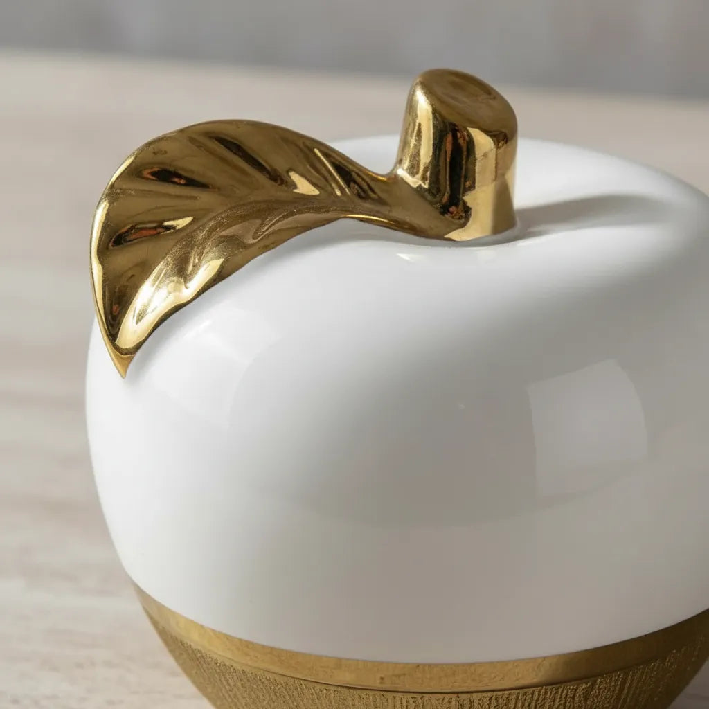 Conjunto de Esculturas Decorativas Frutas em Cerâmica com Detalhes em Dourado ou Prata para Casa