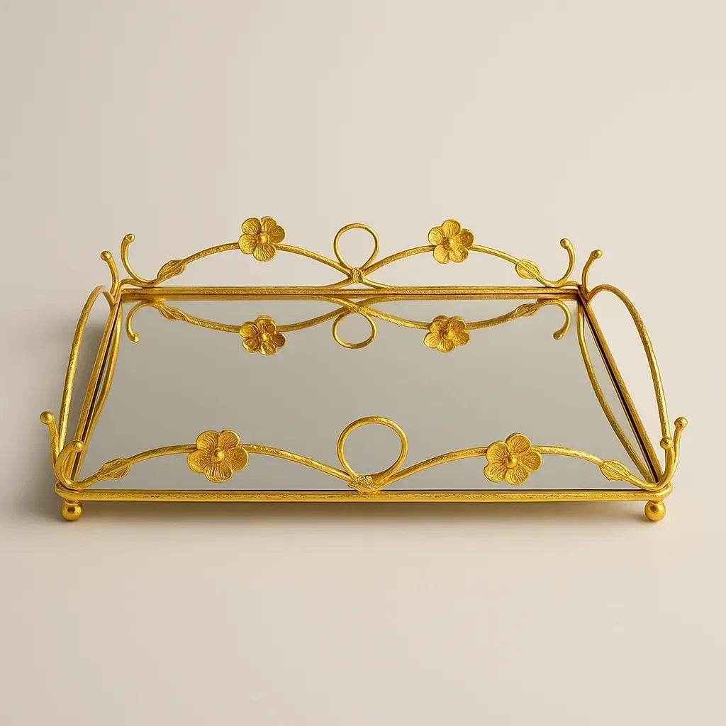 Bandeja de Vidro com Acabamento Dourado Alidolado
