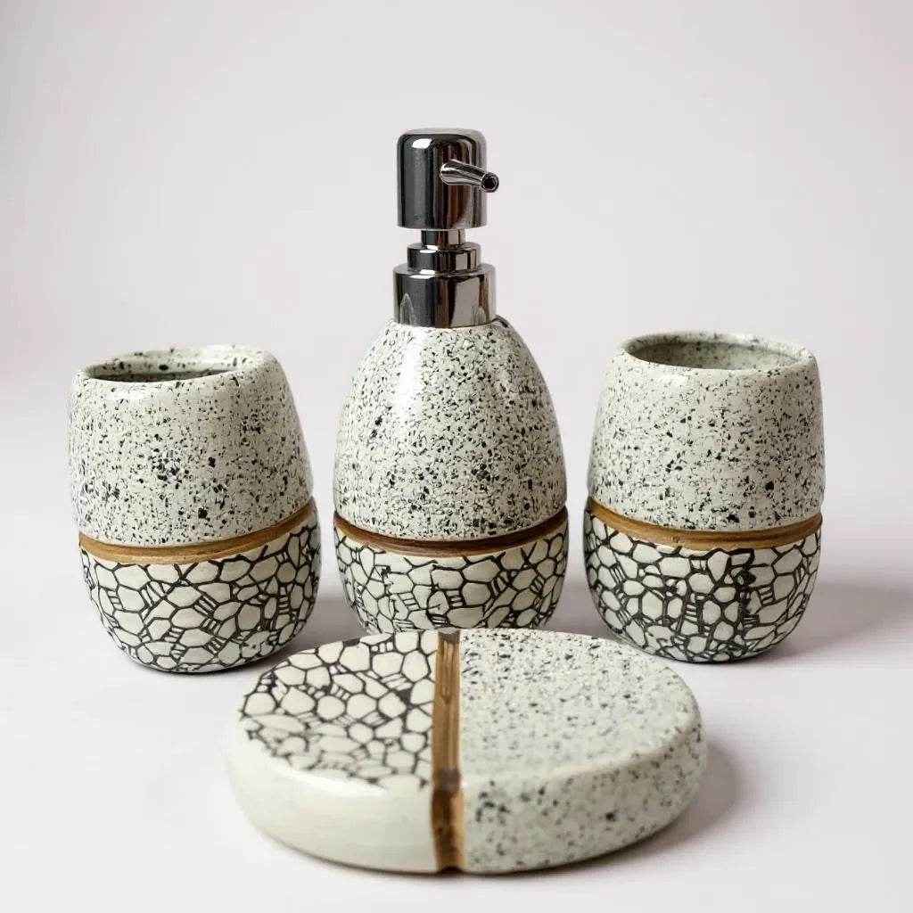 Conjunto de Banheiro Cerâmica Cinza com Branco Alidolado - Alidolado