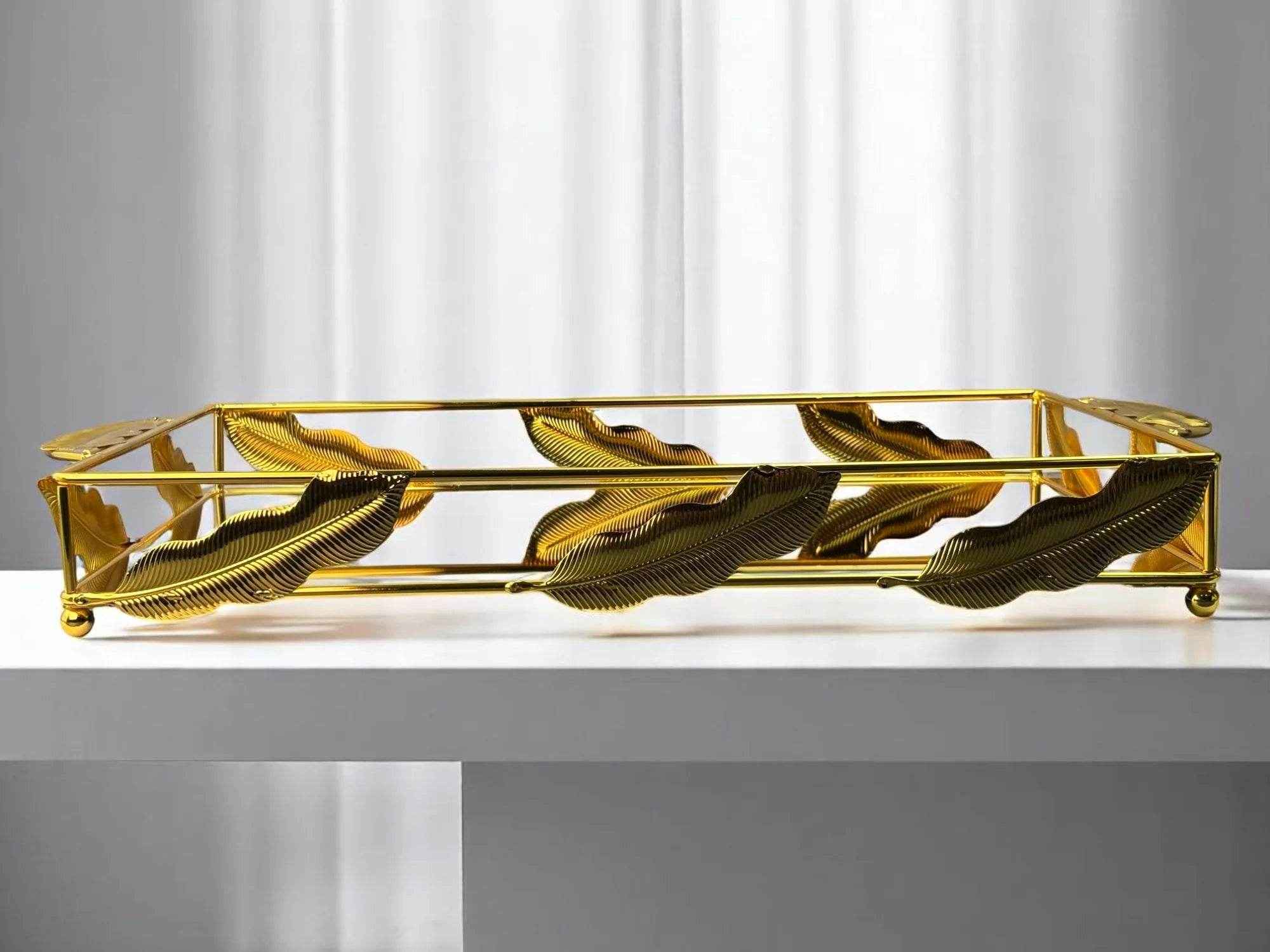 Bandeja de Vidro com Estrutura Dourada Alidolado - Alidolado