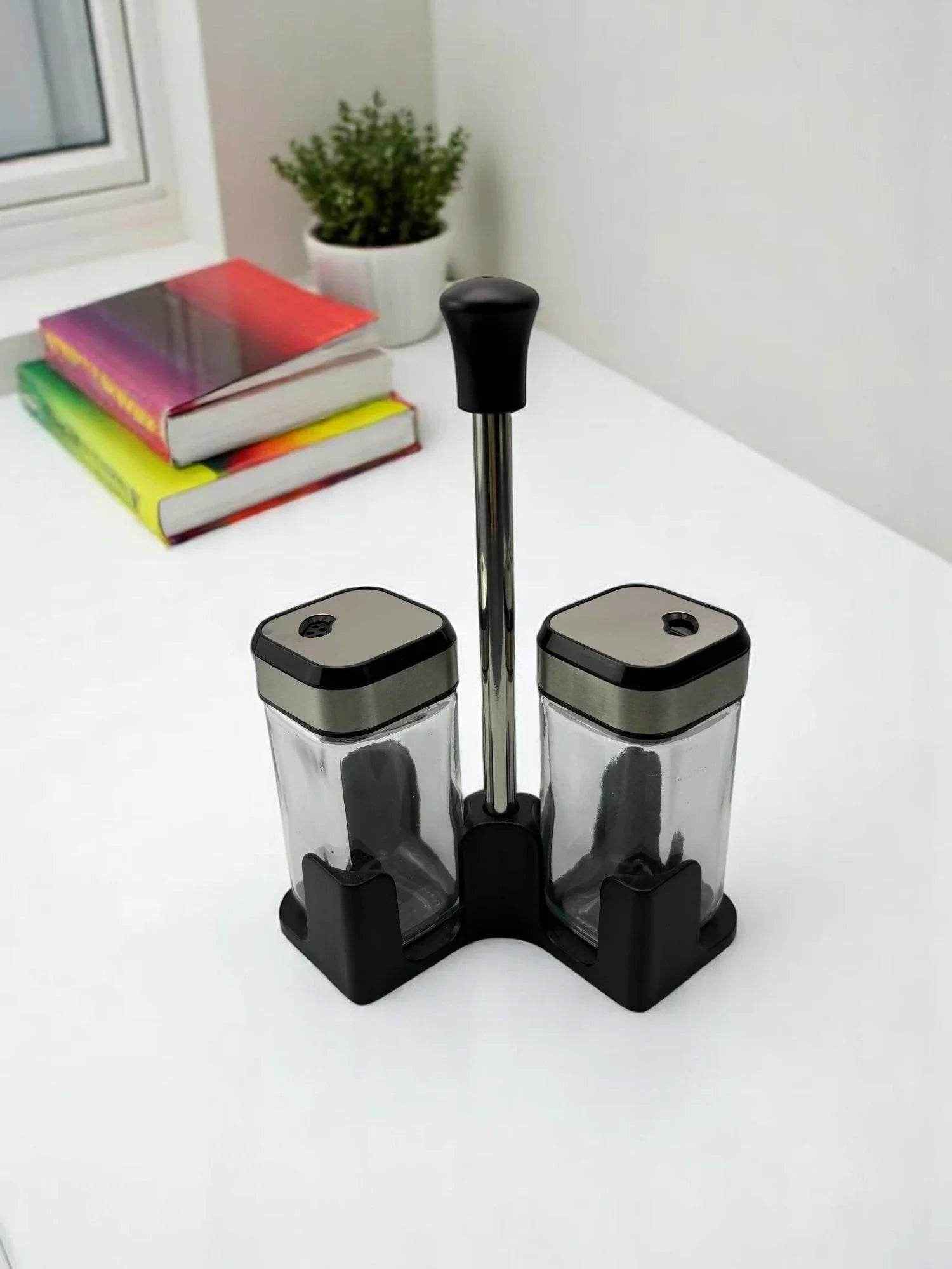 Conjunto de Saleiro e Pimenteiro com Suporte Alidolado - Alidolado