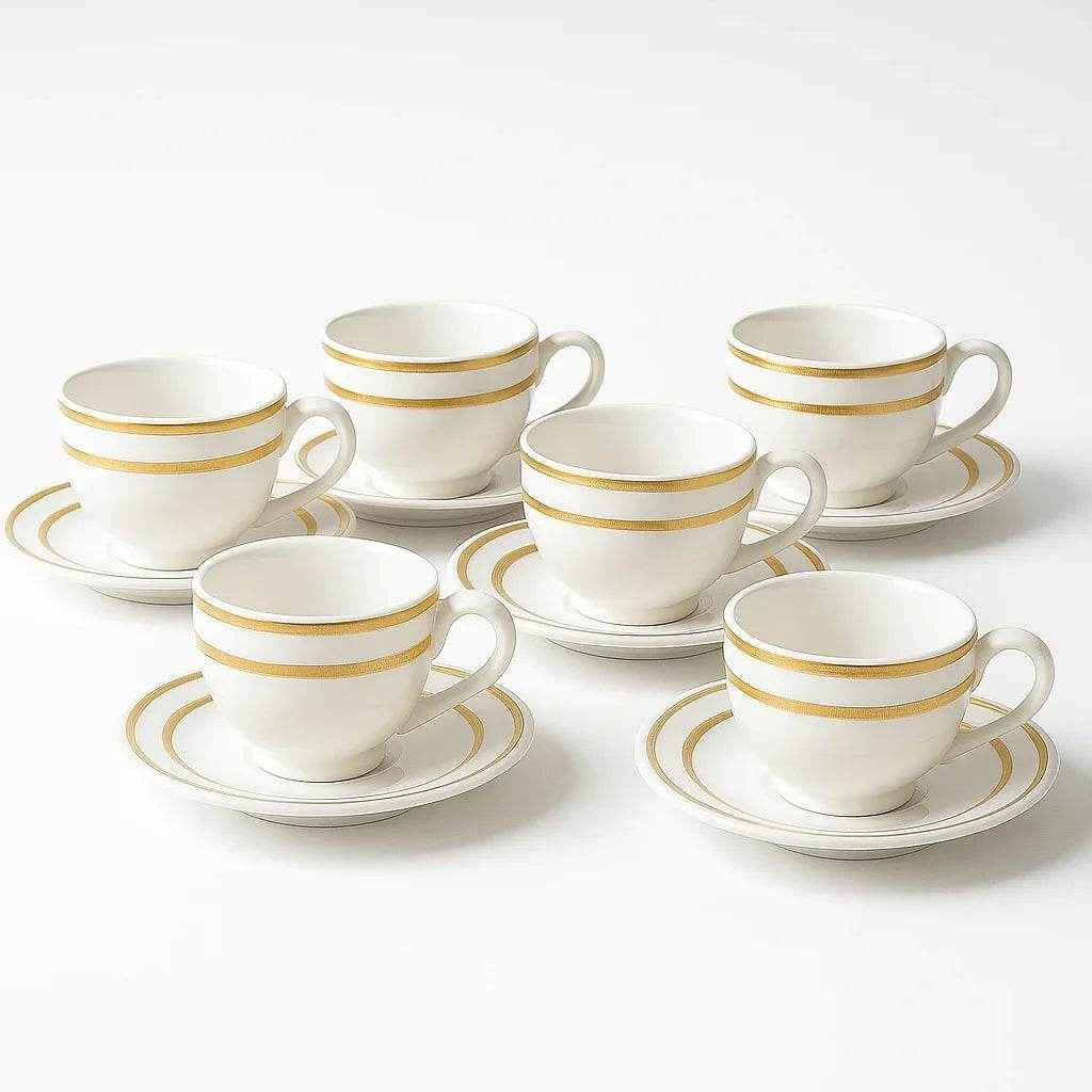 Xícara de Chá com Pires Branco e Dourado - Alidolado