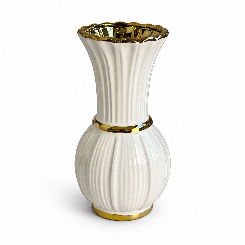 Vaso Decorativo em Cerâmica Branco com Detalhes Dourados