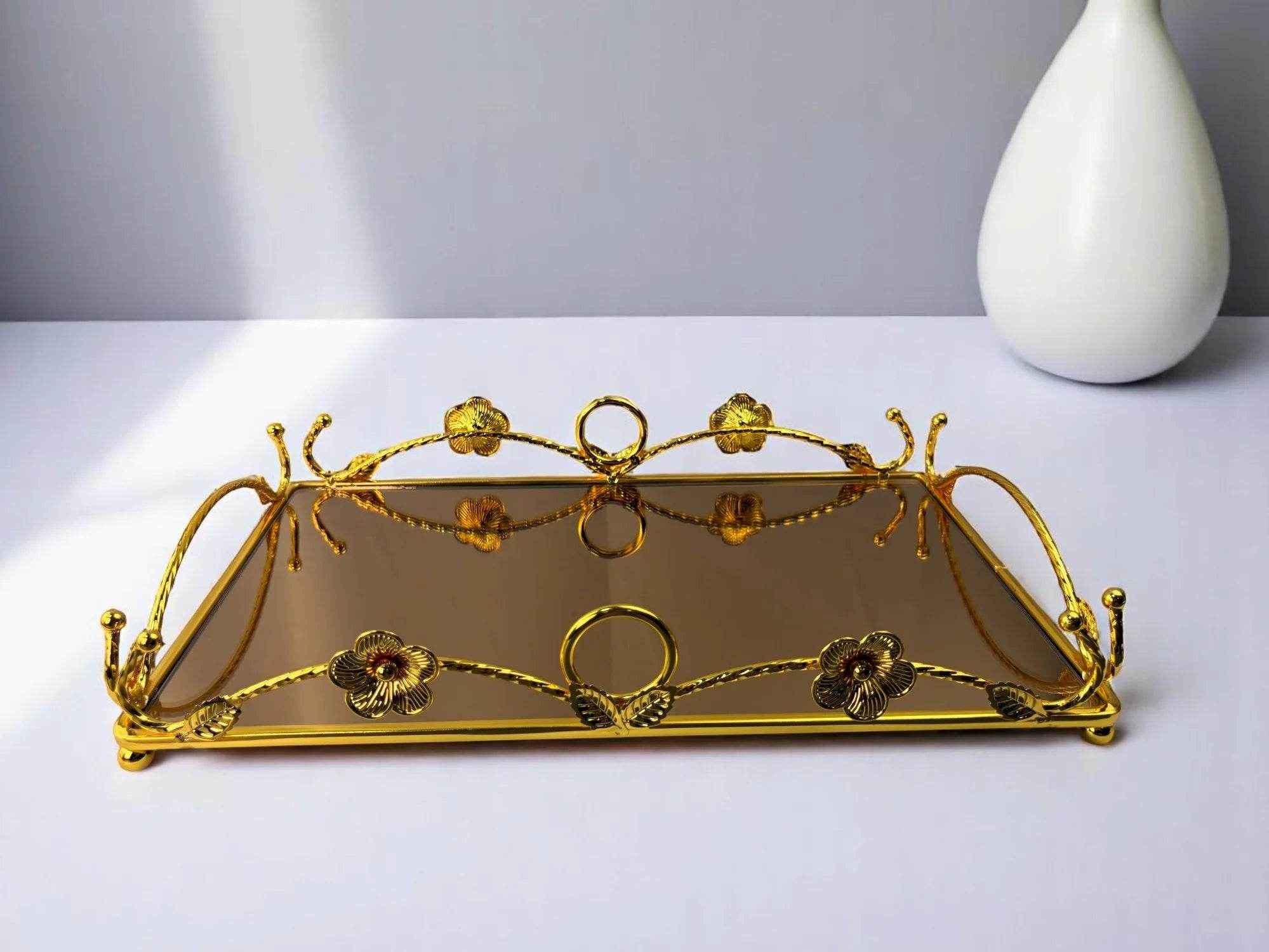 Bandeja de Vidro com Estrutura Dourada Média Alidolado - Alidolado