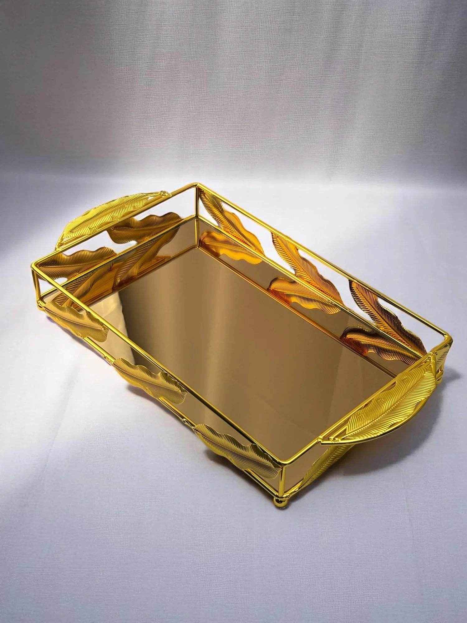 Bandeja de Vidro com Acabamento Dourado Luxo Alidolado - Alidolado