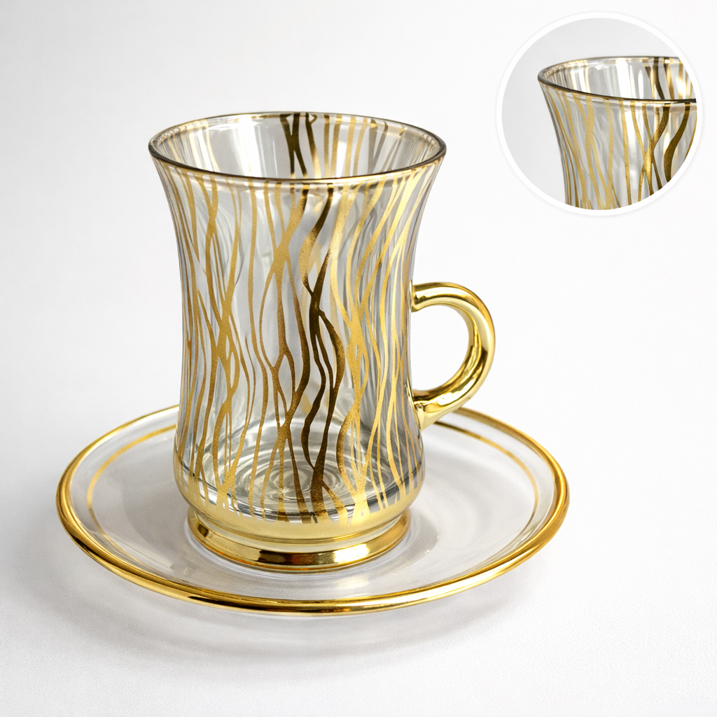 Xícara de Café de Vidro com Pires e Borda Dourada