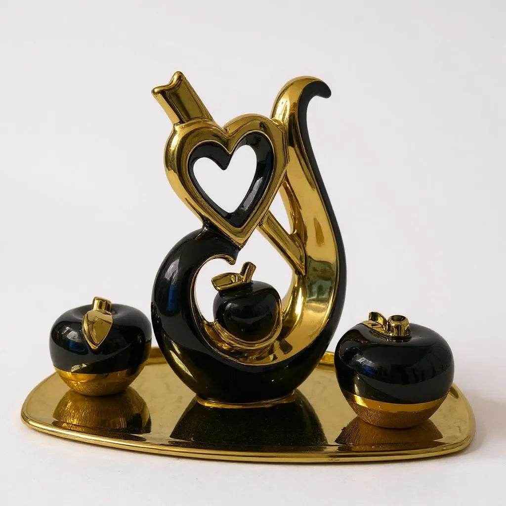 Conjunto Decorativo com Maçãs e Coração Dourado Preto Alidolado - Alidolado