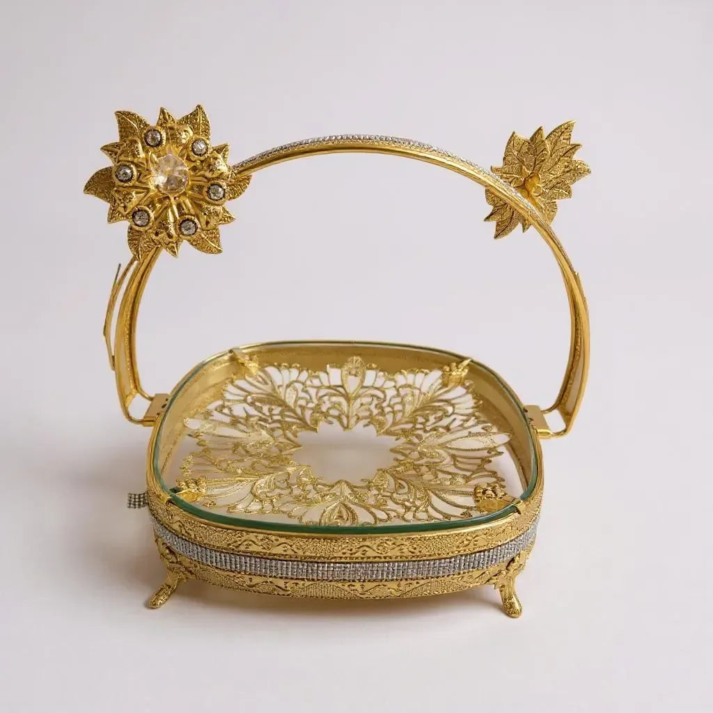 Cesta Decorativa com Base de Vidro Dourada Alidolado