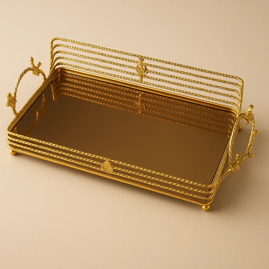 Bandeja de Vidro com Acabamento Dourado Decorativo Alidolado