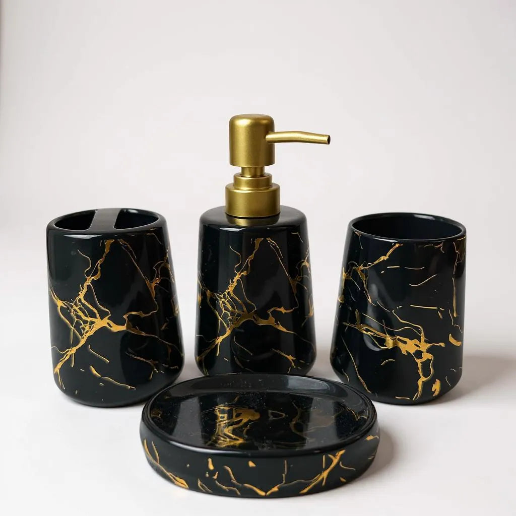 Conjunto de Banheiro Cerâmica Branco com Dourado Alidolado