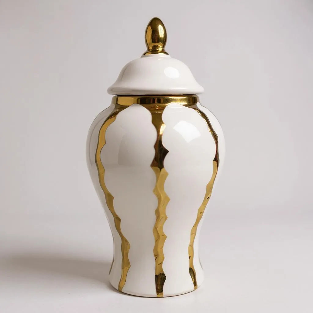 Pote Decorativo com Tampa e Detalhes Dourados Alidolado