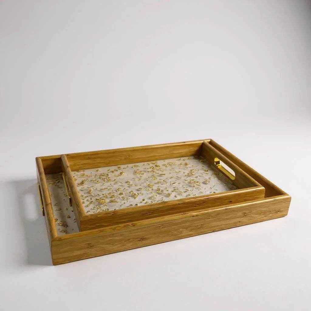 Bandeja de Bambu com Acabamento Dourado