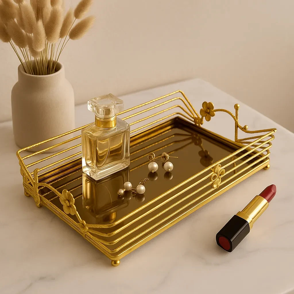 Bandeja de Vidro com Acabamento Dourado Decorativo Alidolado