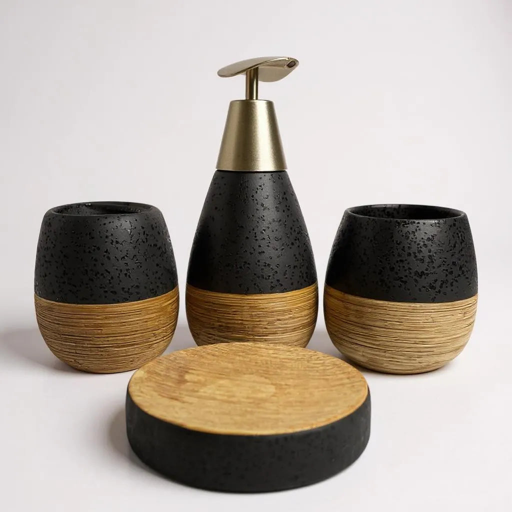 Conjunto de Banheiro Cerâmica Preto com Marrom Alidolado